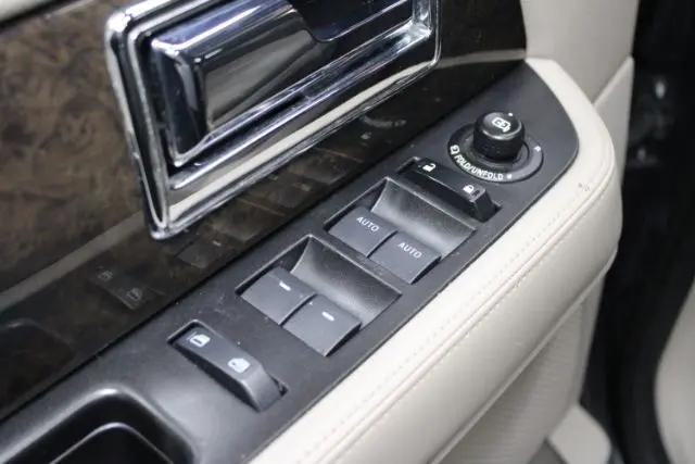 2015 Lincoln Navigator Standard