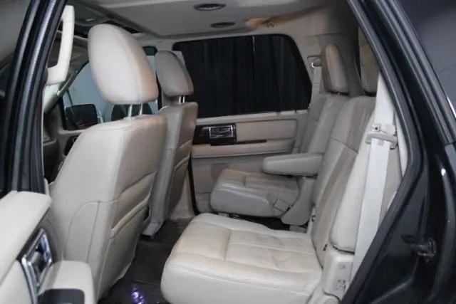 2015 Lincoln Navigator Standard