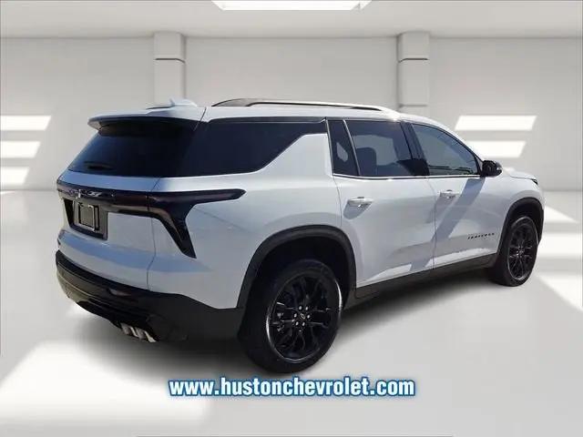 2026 Chevrolet Traverse FWD LT