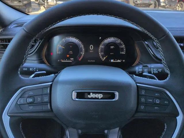 2026 Jeep Grand Cherokee Altitude 4x2
