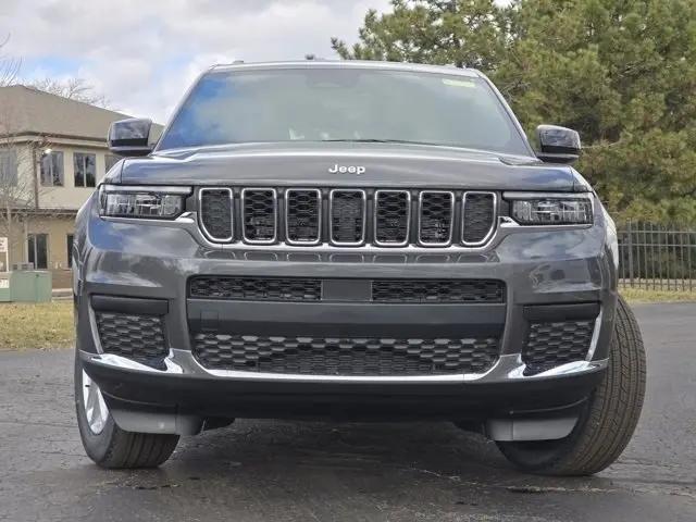 2026 Jeep Grand Cherokee L Altitude 4x4