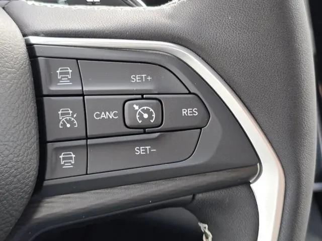 2026 Jeep Grand Cherokee L Altitude 4x4