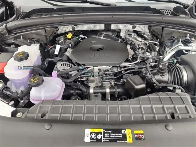 2026 Jeep Grand Cherokee Altitude 4x2