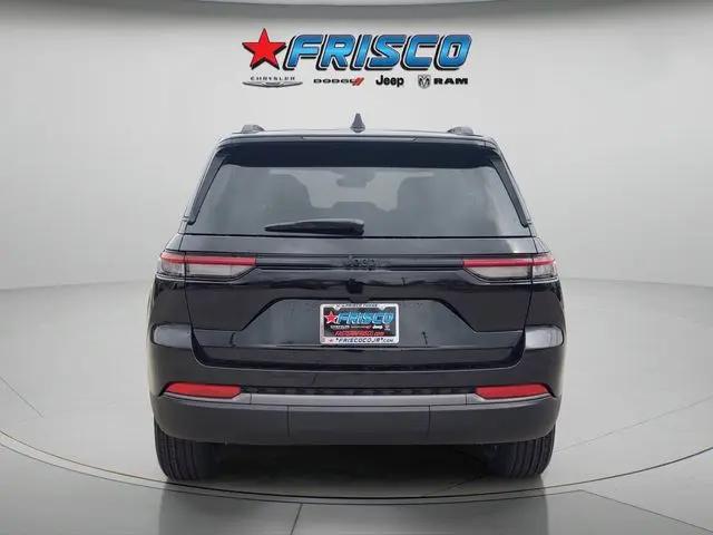 2026 Jeep Grand Cherokee Altitude 4x2