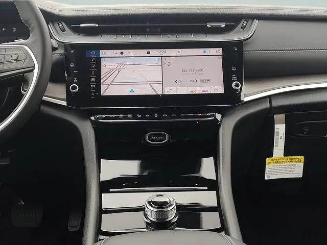 2026 Jeep Grand Cherokee Altitude 4x2
