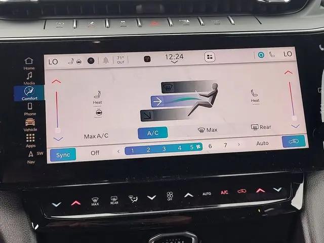 2026 Jeep Grand Cherokee Altitude 4x2