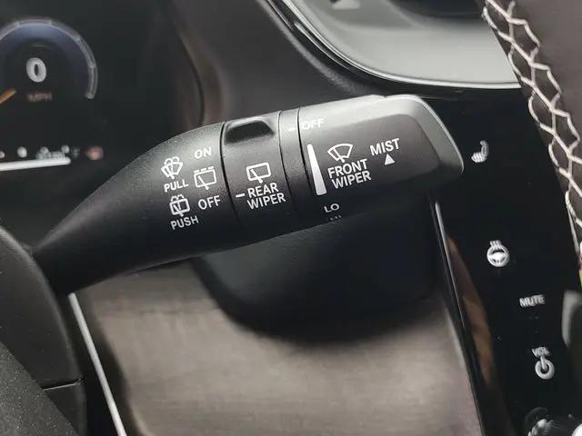2026 Jeep Grand Cherokee Altitude 4x2