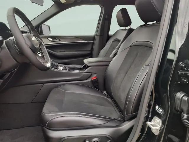 2026 Jeep Grand Cherokee Altitude 4x2