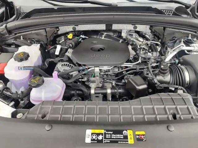 2026 Jeep Grand Cherokee Altitude 4x2