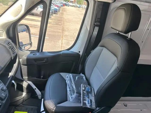 2026 Ram ProMaster Cargo Van Tradesman High Roof 159" WB EXT w/Pass Seat