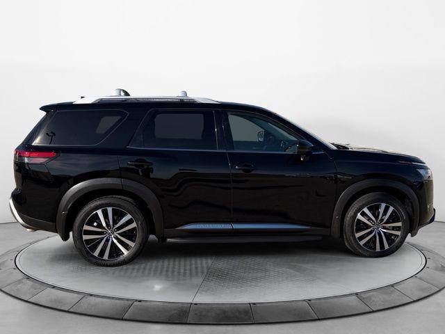 2024 Nissan Pathfinder Platinum 4WD