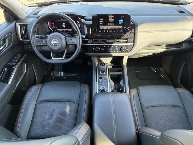 2024 Nissan Pathfinder Platinum 4WD