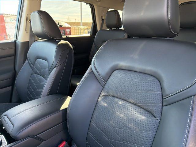 2024 Nissan Pathfinder Platinum 4WD