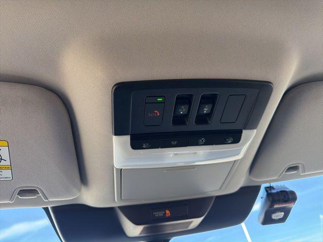 2024 Nissan Pathfinder Platinum 4WD