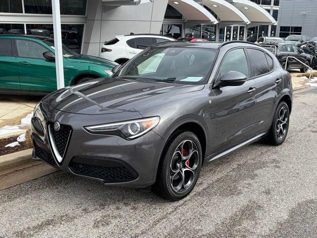 2023 Alfa Romeo Stelvio Ti AWD 2023 Alfa Romeo Stelvio Ti AWD