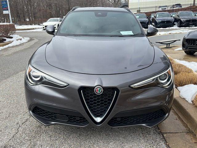 2023 Alfa Romeo Stelvio Ti AWD 2023 Alfa Romeo Stelvio Ti AWD