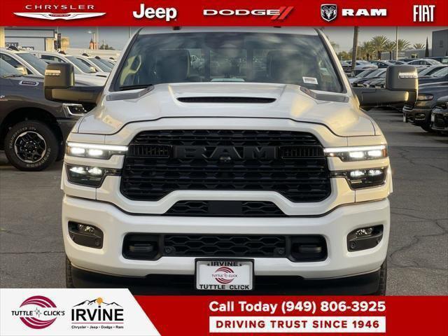 2026 RAM Ram 3500 RAM 3500 LIMITED CREW CAB 4X4 64 BOX