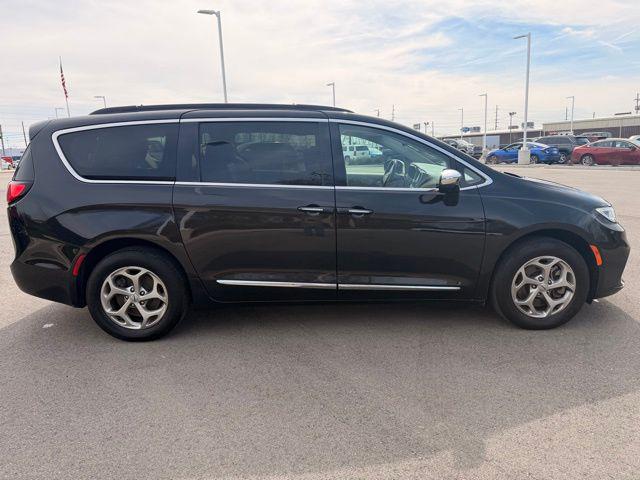 2022 Chrysler Pacifica Limited AWD