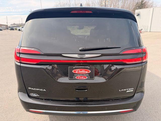 2022 Chrysler Pacifica Limited AWD