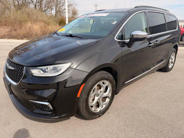 2022 Chrysler Pacifica Limited AWD