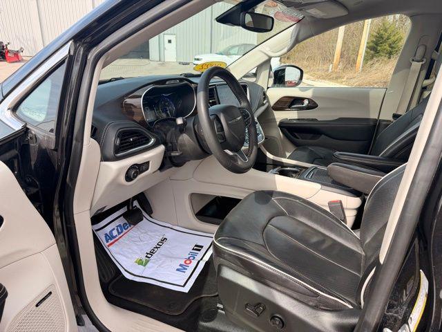 2022 Chrysler Pacifica Limited AWD