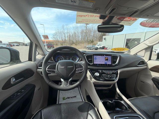 2022 Chrysler Pacifica Limited AWD