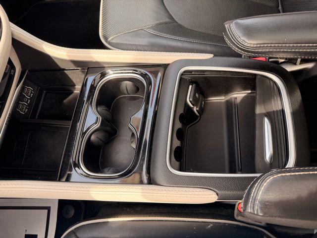 2022 Chrysler Pacifica Limited AWD