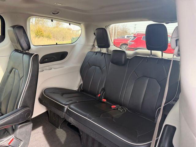 2022 Chrysler Pacifica Limited AWD