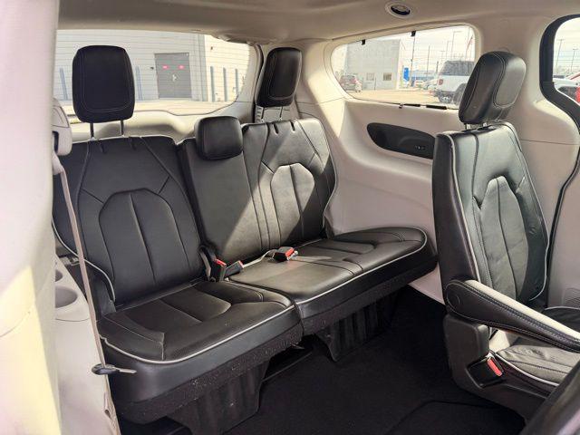 2022 Chrysler Pacifica Limited AWD