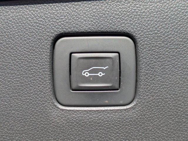 2024 Buick NV Avenir FWD