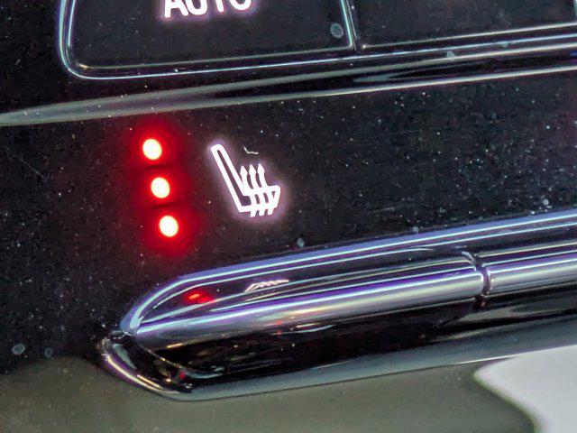 2024 Buick NV Avenir FWD