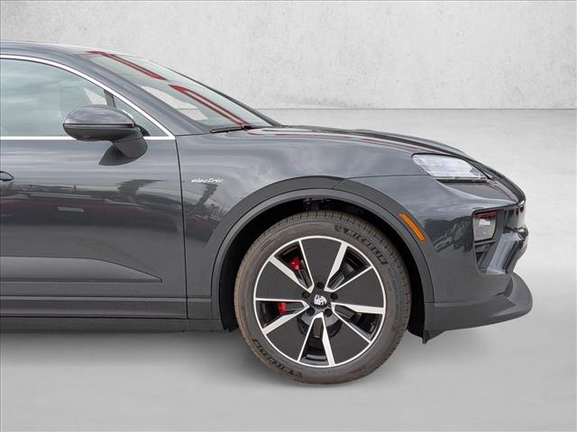 2026 Porsche Macan Electric 4S