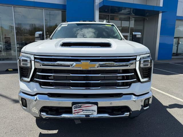 2026 Chevrolet Silverado 3500HD Crew Cab, Long Bed, LTZ Dual Rear Wheel, RWD