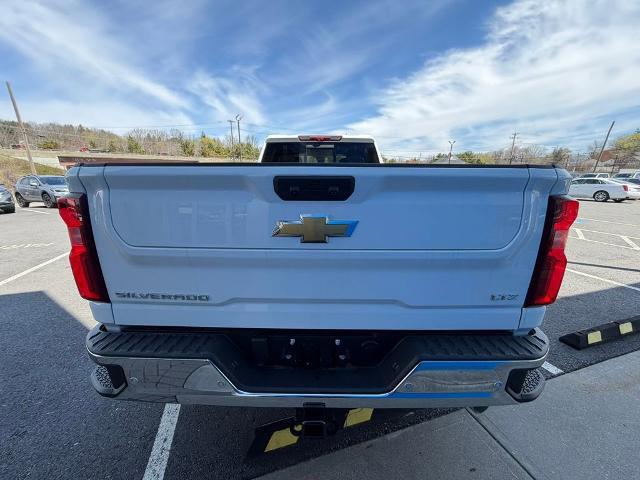 2026 Chevrolet Silverado 3500HD Crew Cab, Standard Bed, LTZ, 4WD