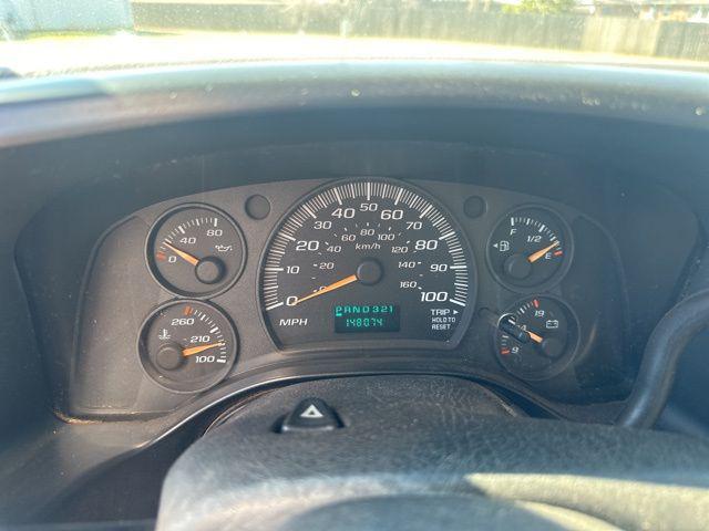 2004 Chevrolet Express Cutaway Base w/C7L/C7N