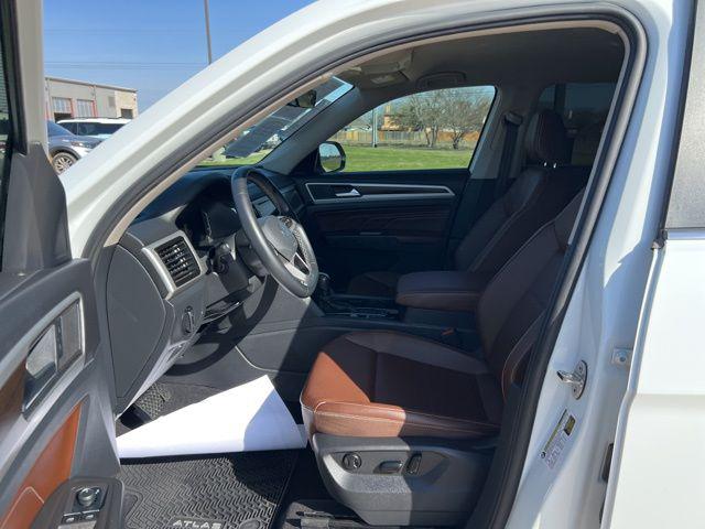 2022 Volkswagen Atlas 2.0T SE w/Technology