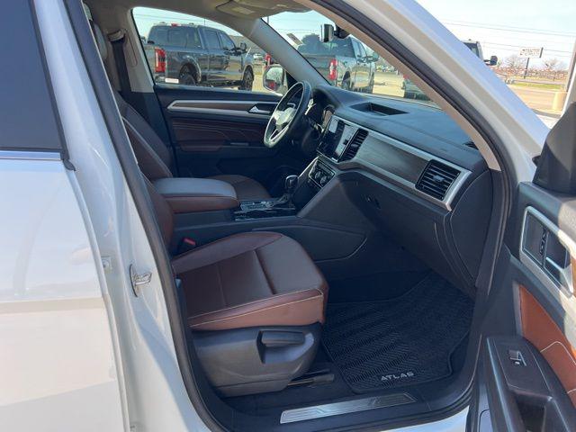 2022 Volkswagen Atlas 2.0T SE w/Technology
