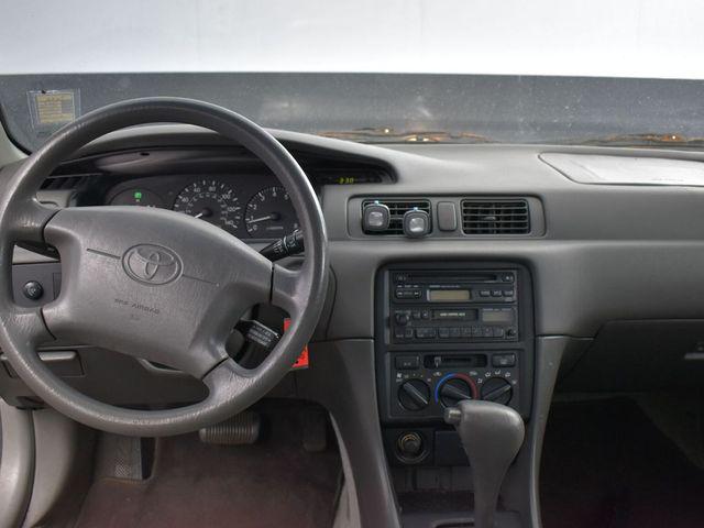 1997 Toyota Camry LE