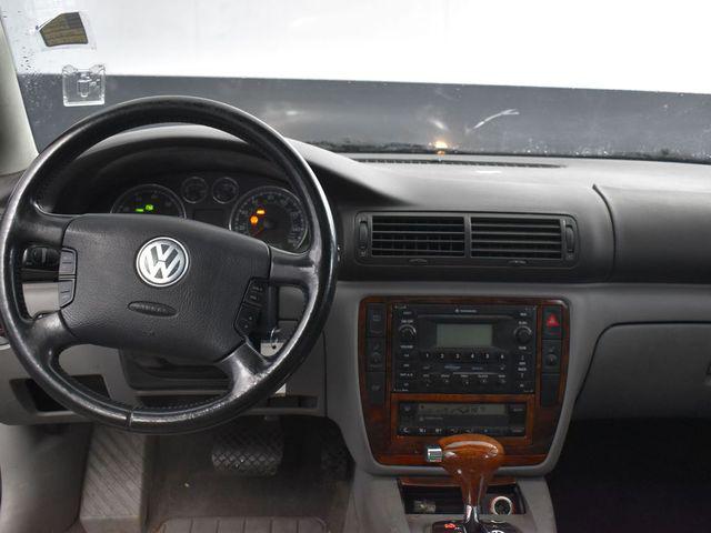 2004 Volkswagen Passat GLX