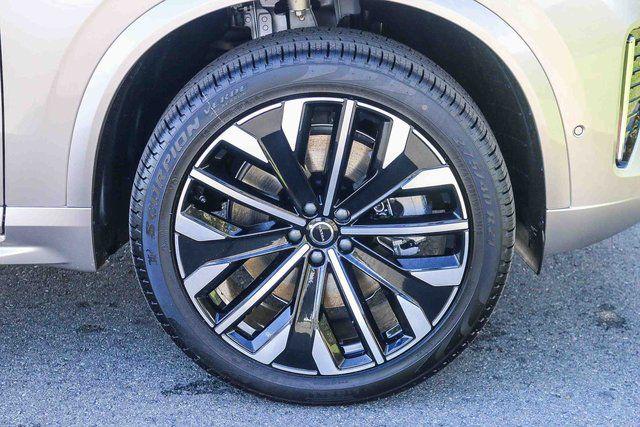 2026 Volvo XC90 Plug-In Hybrid Plus, T8 AWD, Electric/Gasoline, Bright, 7 Seats