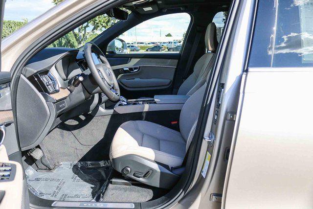 2026 Volvo XC90 Plug-In Hybrid Plus, T8 AWD, Electric/Gasoline, Bright, 7 Seats