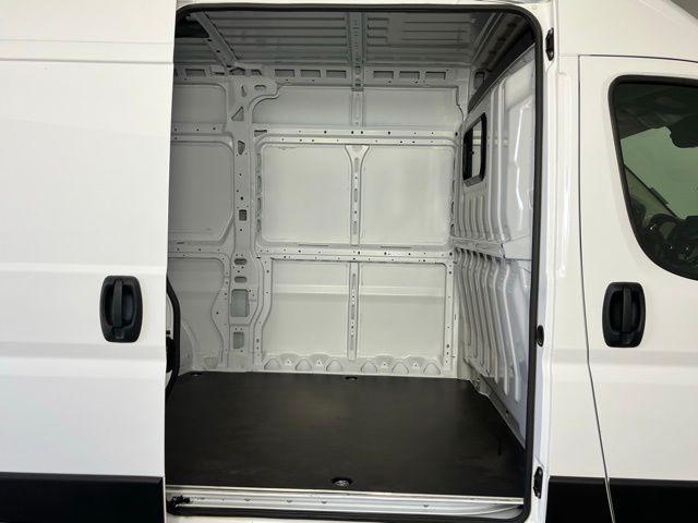 2026 Ram ProMaster 2500 Cargo Van Tradesman High Roof 136" WB w/Pass Seat