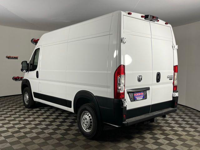 2026 Ram ProMaster 2500 Cargo Van Tradesman High Roof 136" WB w/Pass Seat