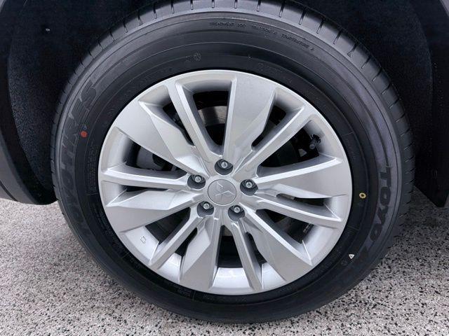 2026 Mitsubishi Outlander ES 1.5T S-AWC