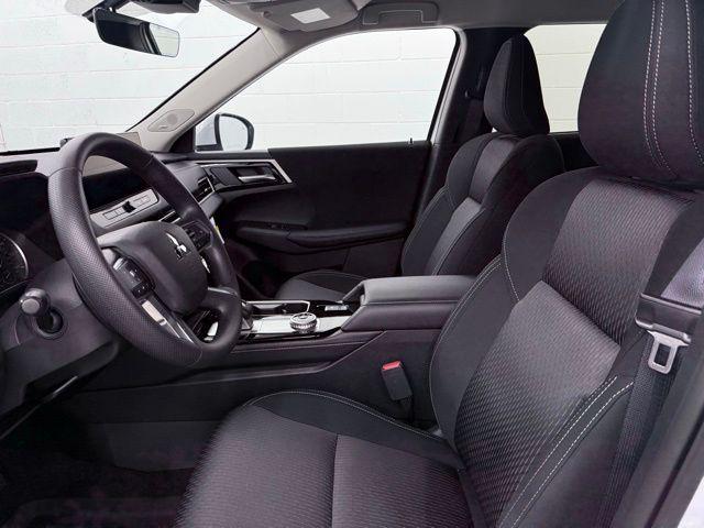 2026 Mitsubishi Outlander ES 1.5T S-AWC