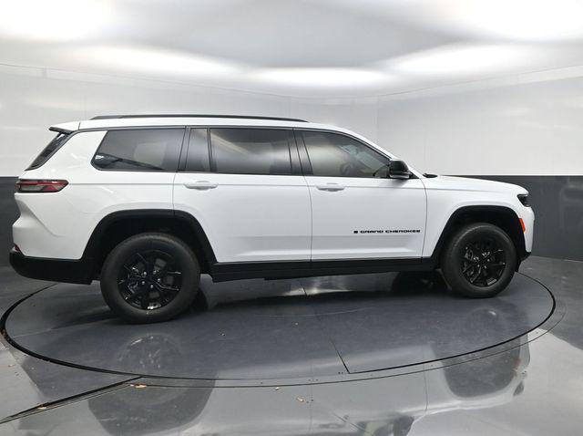 2026 Jeep Grand Cherokee L Altitude 4x4