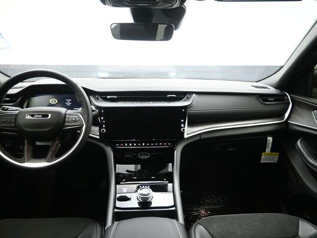 2026 Jeep Grand Cherokee L Altitude 4x4