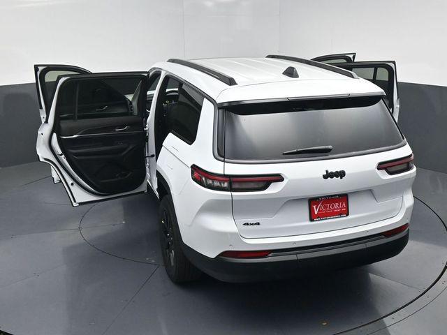 2026 Jeep Grand Cherokee L Altitude 4x4