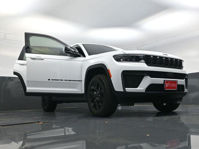 2026 Jeep Grand Cherokee L Altitude 4x4