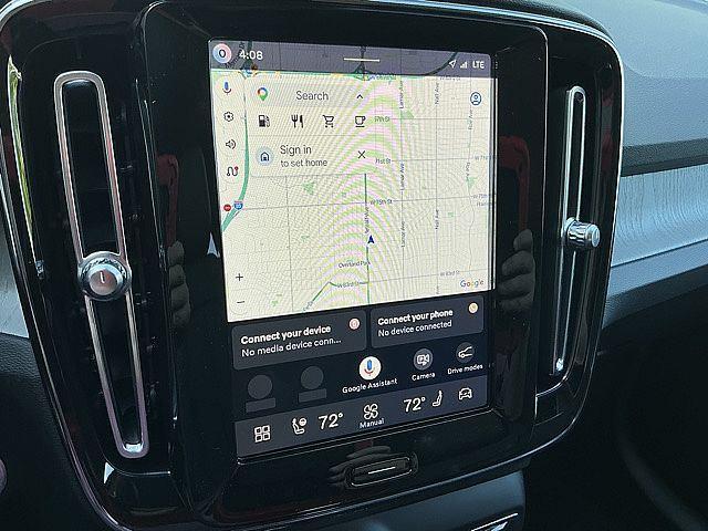 2026 Volvo XC40 Plus, B5 AWD Gas (mild hybrid), Dark